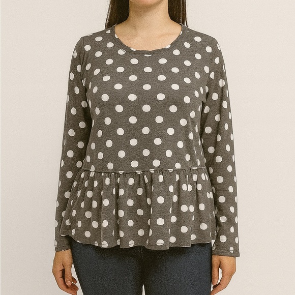 Francesca's Size Medium Gray Polka Dot Peplum Top. - Picture 1 of 6
